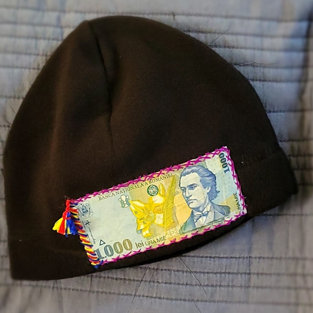 🇦🇩 Real Romanian money on a binnie , one size , one only